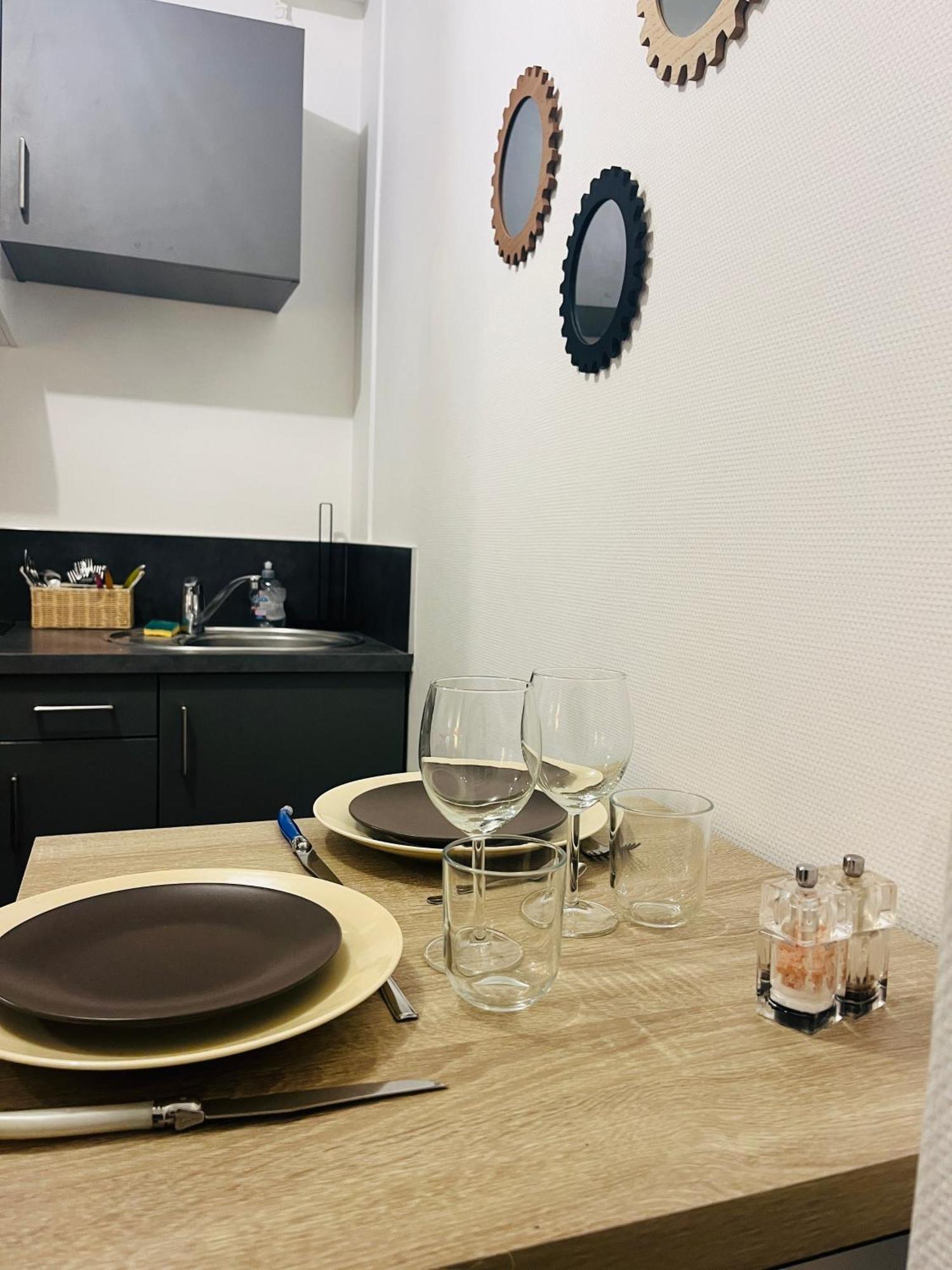 Le 2 - Grand Studio Caen Centre Port De Plaisance Екстериор снимка