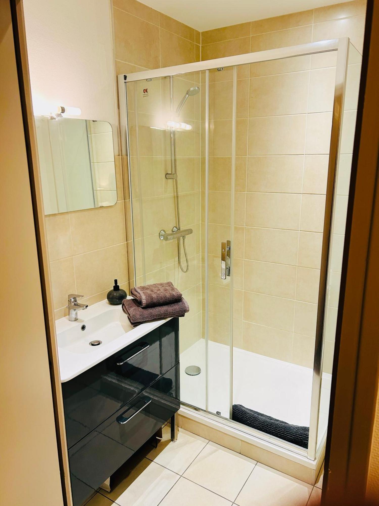 Le 2 - Grand Studio Caen Centre Port De Plaisance Екстериор снимка